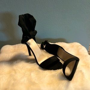 Black heels tie around ankle